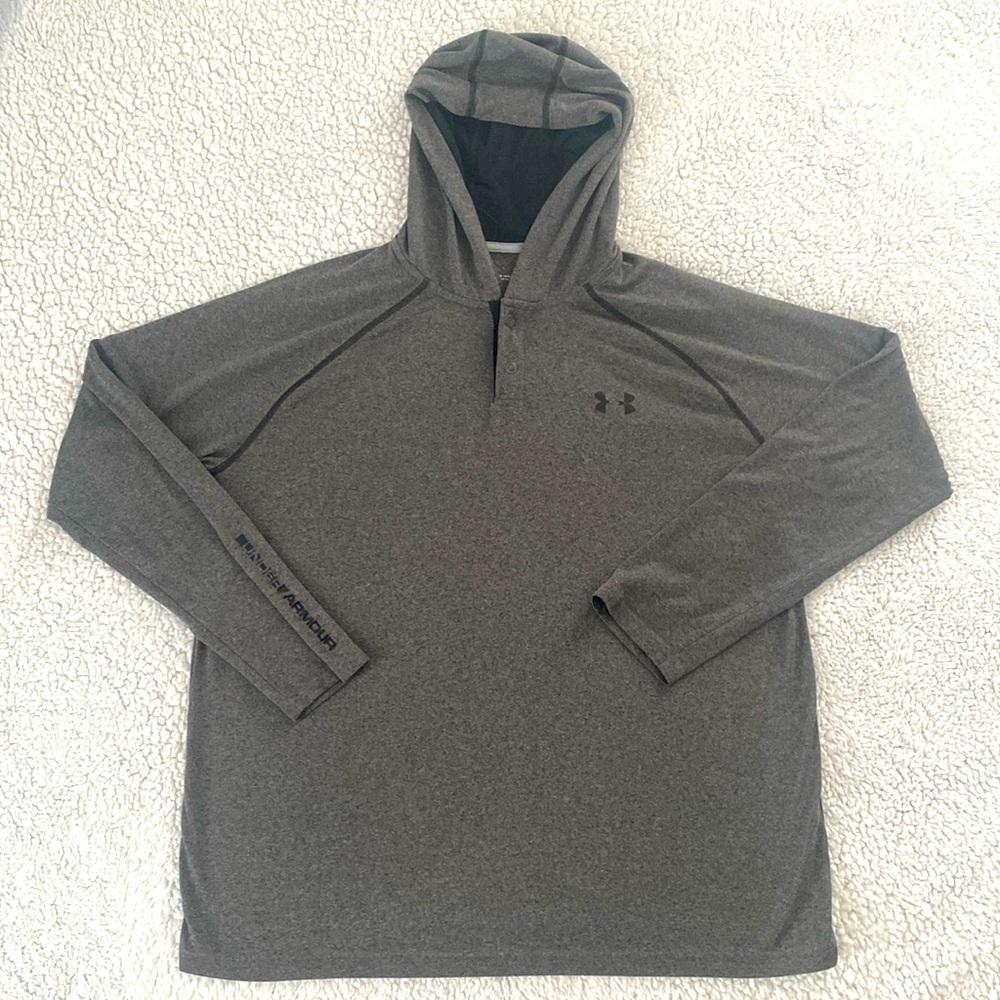Under Armour • Men’s Large long sleeve with hood • gray